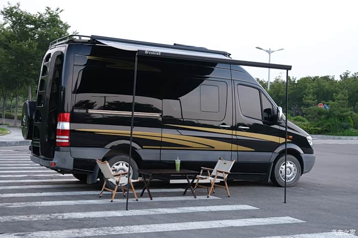 16年凌特房车卫生间驻车空调逆变器