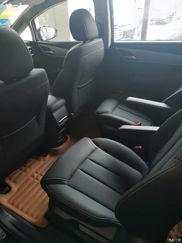 新款宋max的空间杠杠滴