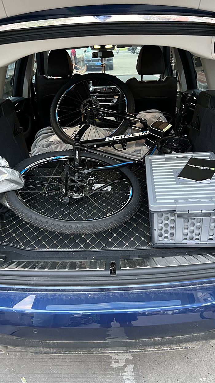 【图】宝马x3后备箱能不能放下自行车?