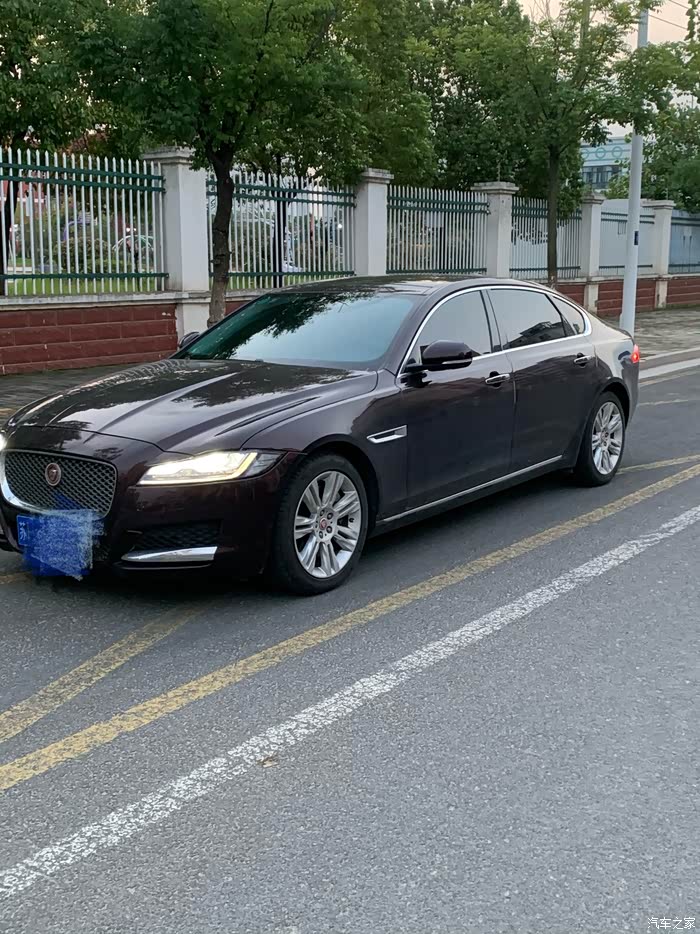 旋钮换挡的仪式感——波托菲诺蓝捷豹xfl提车记