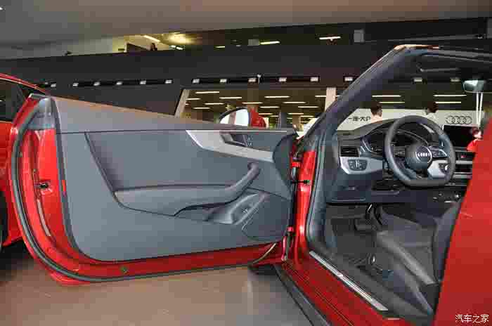 无框车门,也进一步拉高了奥迪a5敞篷版的豪华度.