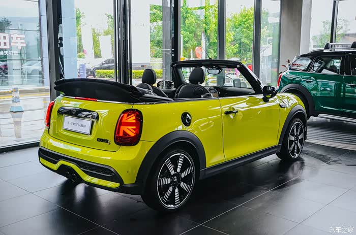 我的秀场第二趴新色卡青柠绿mini