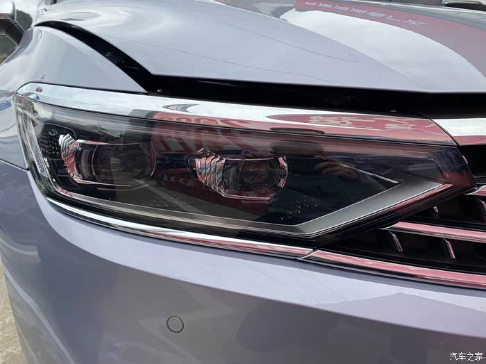 出21款迈腾pa矩阵大灯