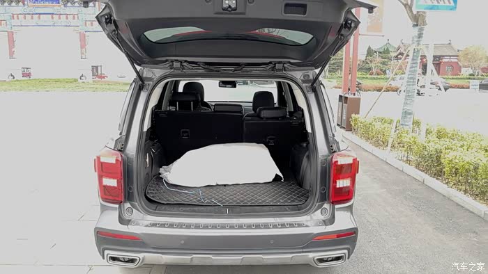 带你们体验一下双拼色的gs8