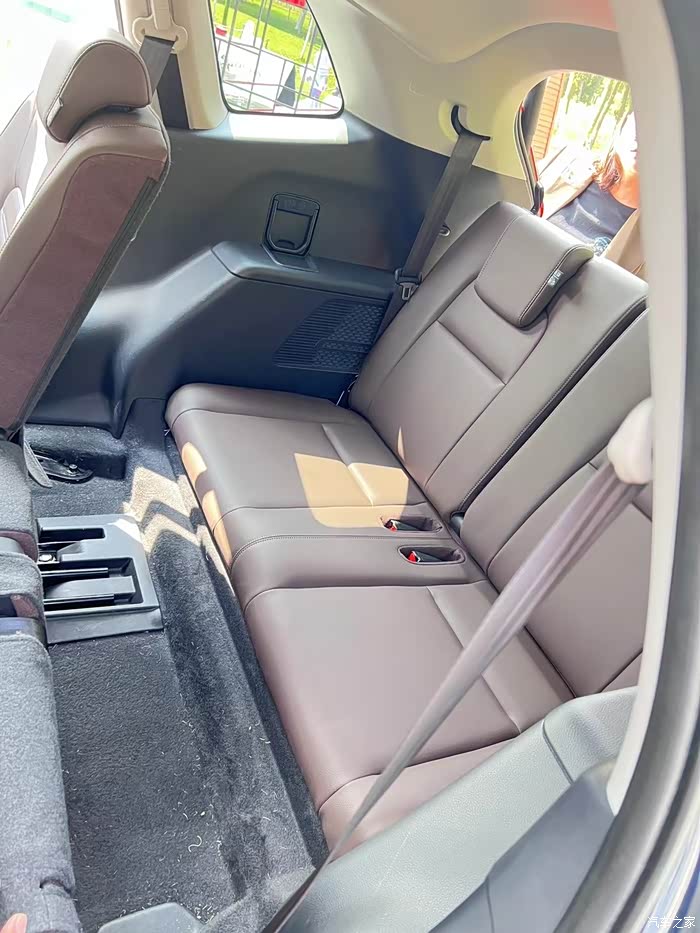 【图】2023款新款crv后排座椅貌似不再纯平_本田cr-v论坛_汽车之家