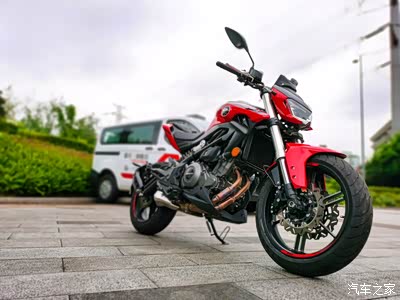 图 试驾qj追350街车,有点出乎意料