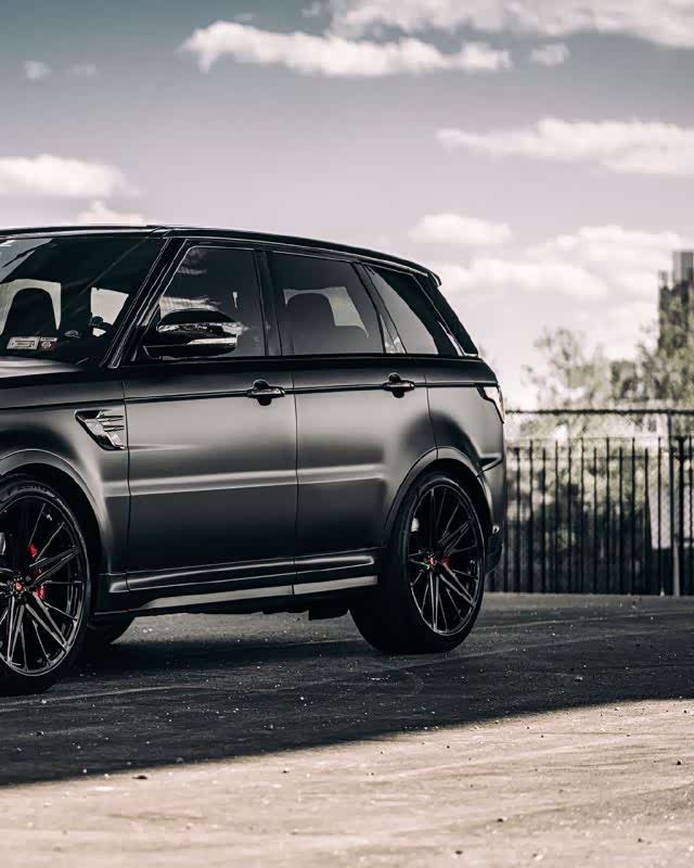 路虎揽胜运动svr改装版气场不比宝马x5m差