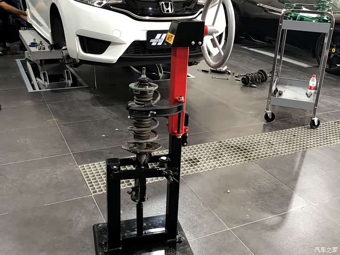 裸妆飞度第三步升级teinstreetadvancez减震器
