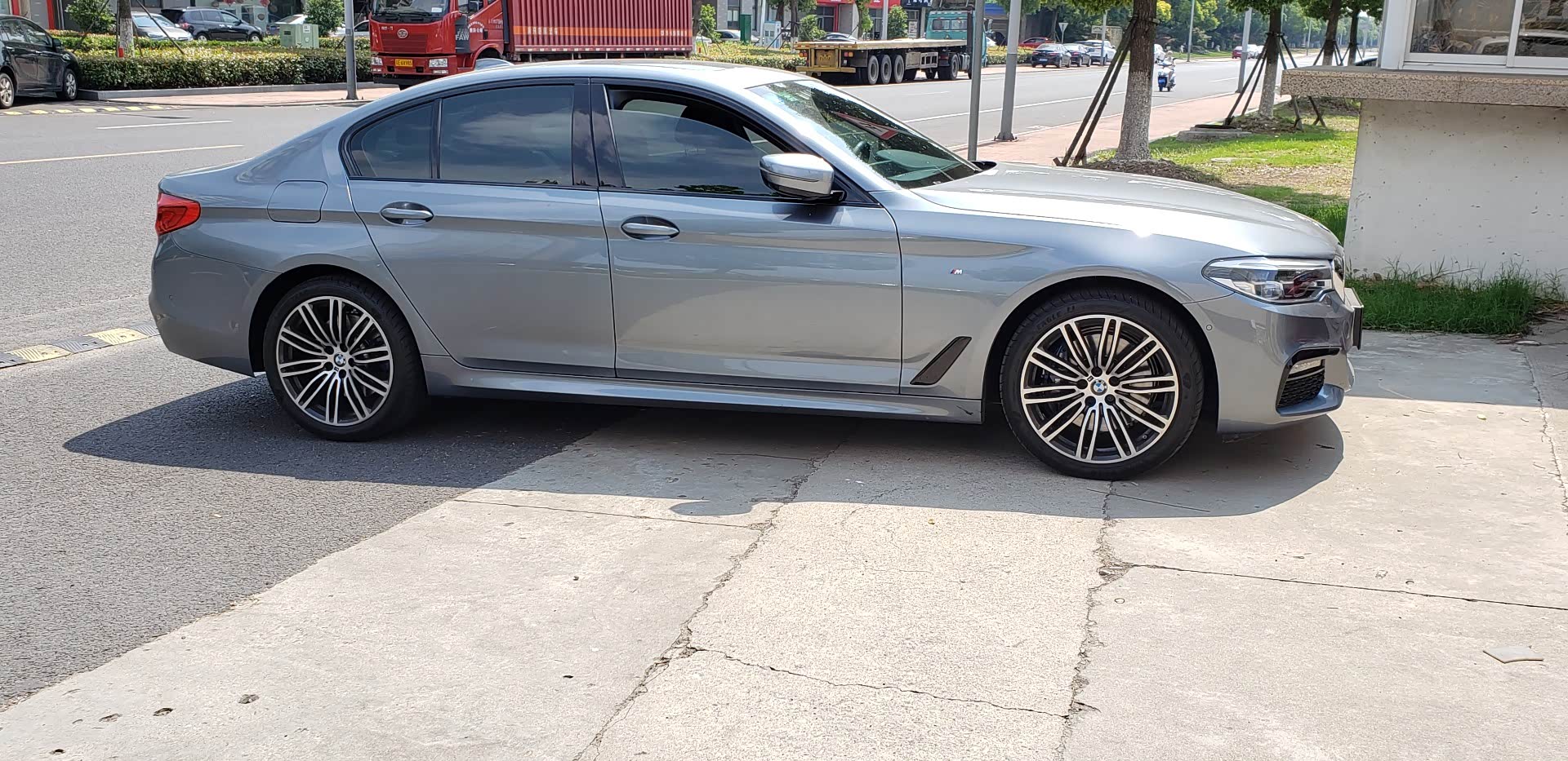 【图】谁见过5系标轴实车的_宝马5系论坛_汽车之家论坛