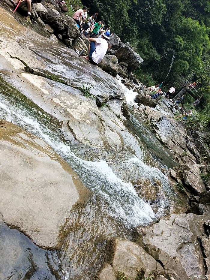 炎炎夏日打卡避暑山莊金刀峽二玩水美食篇