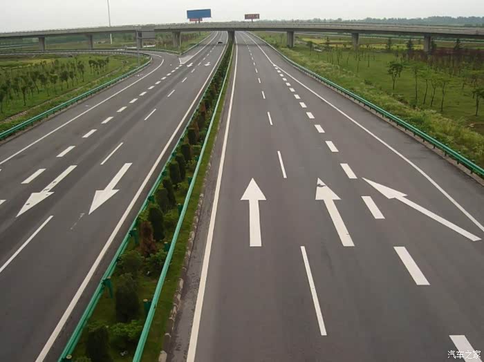 不认识这些高速公路标线,是要扣分的