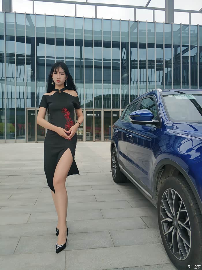 美女与博越pro最美的相遇高颜值高动力