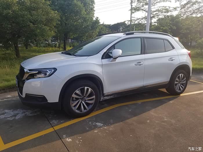 佛山出一台18款ds6尊贵型白色