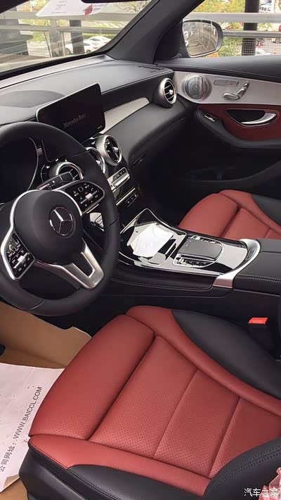 订了21款glc260豪华版,黑外红内_奔驰glc论坛_手机汽车之家