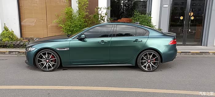 个人出安徽牌捷豹xes30t340p进口短轴版车在浙江义乌