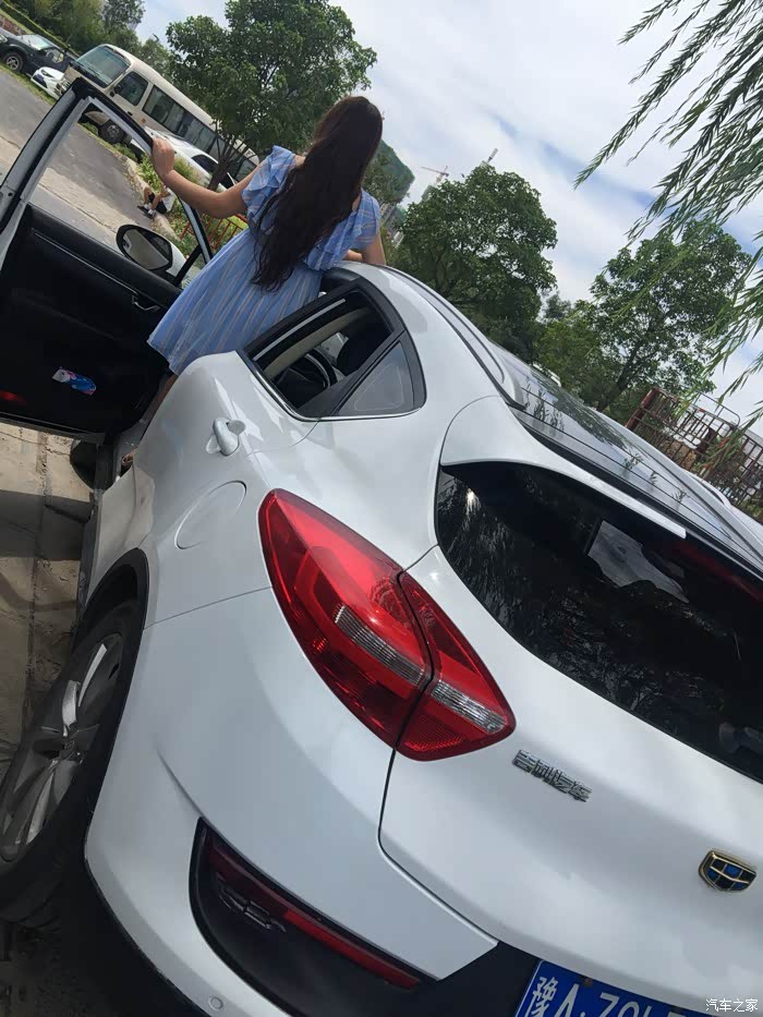 背影杀,再来一张