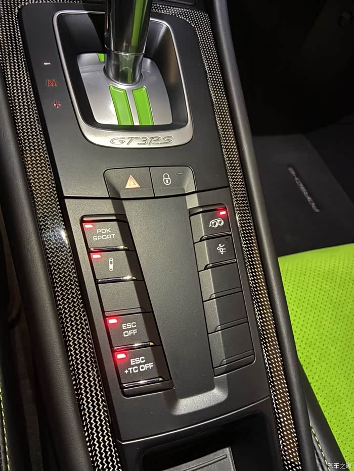 拿了六届冠军的保时捷gt2的后续升级款gt3会是什么样子?