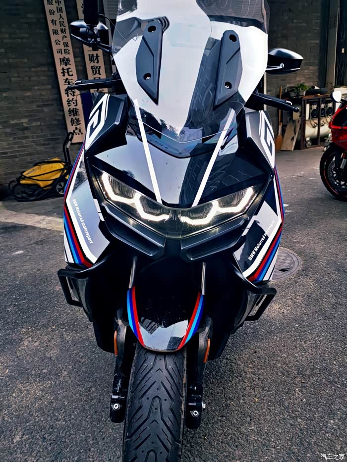 bmw400gt再换皮肤