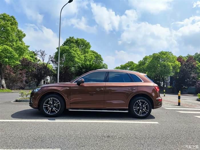 出18年时尚型奥迪q5l一台