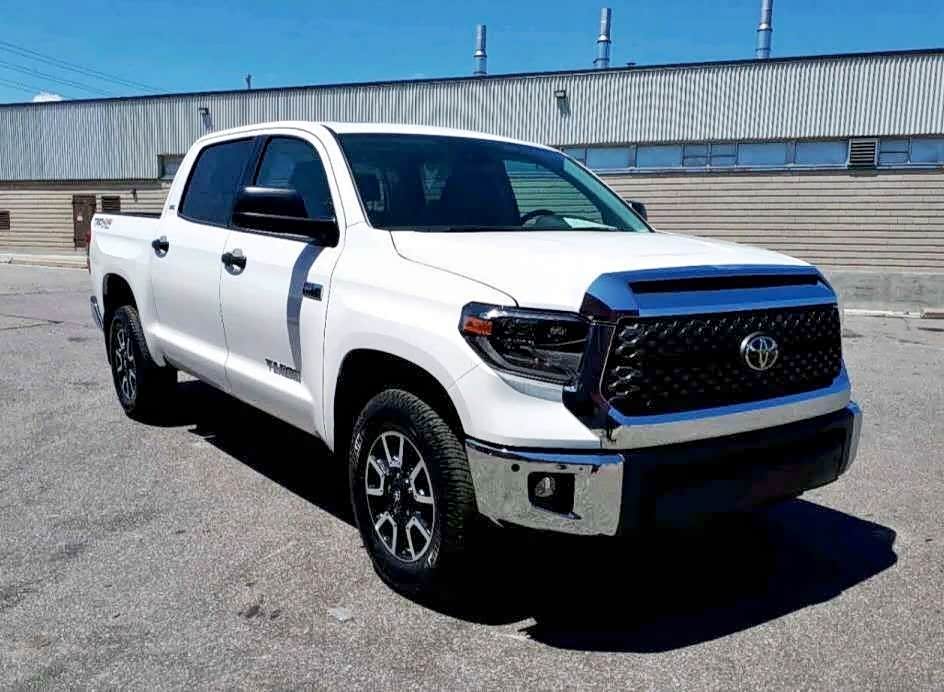 2020款丰田坦途trd越野版