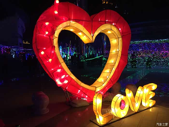 旧梦重温梦幻灯光节