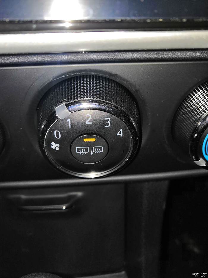 卡罗拉车窗除雾按钮图片