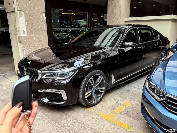 宝马740四驱尊享m