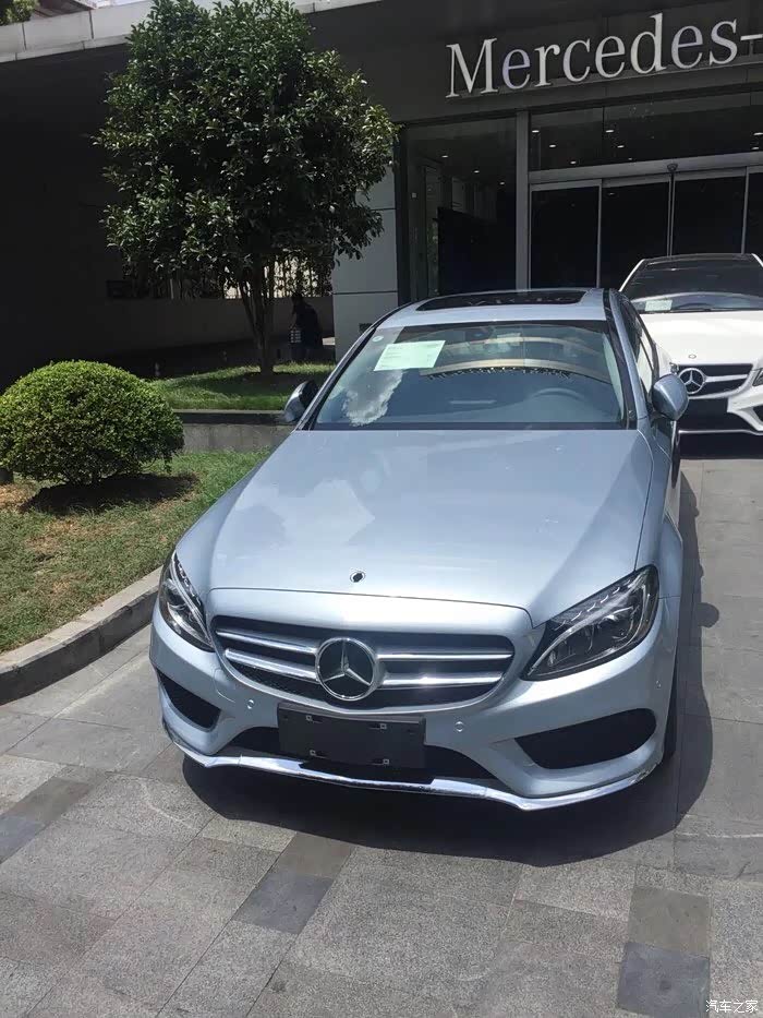 爱上那抹轻奢侈奔驰钻石银c200l两驱运动版选车提车用车