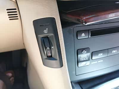 丐版只有座椅加热在我们南方实在实用情愿配座椅通风.