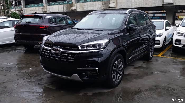 谁有19款,实拍黑色瑞虎8图