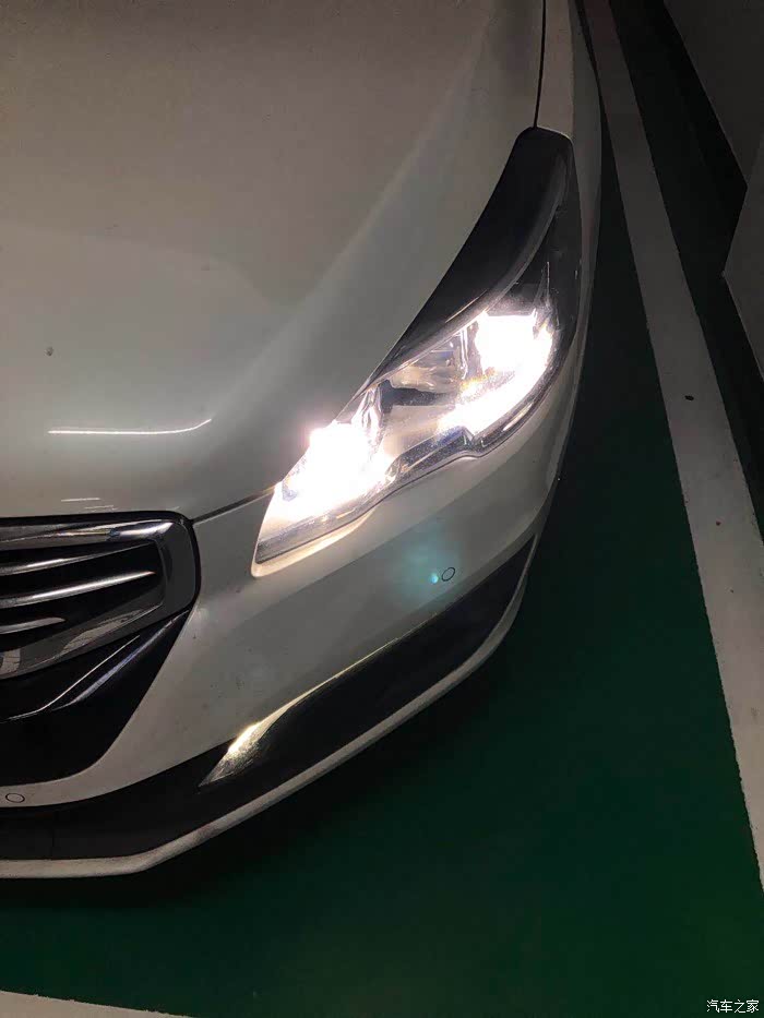 【图】致尊版led大灯发黄_标致508论坛_汽车之家论坛