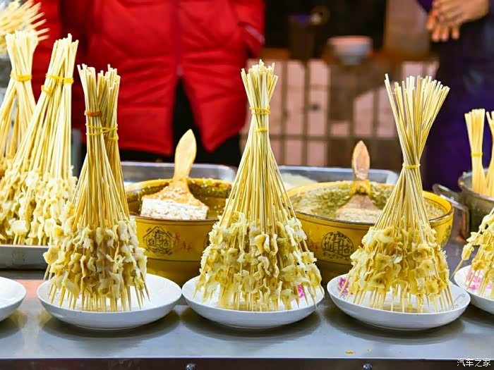 告别2021丽景门小吃街