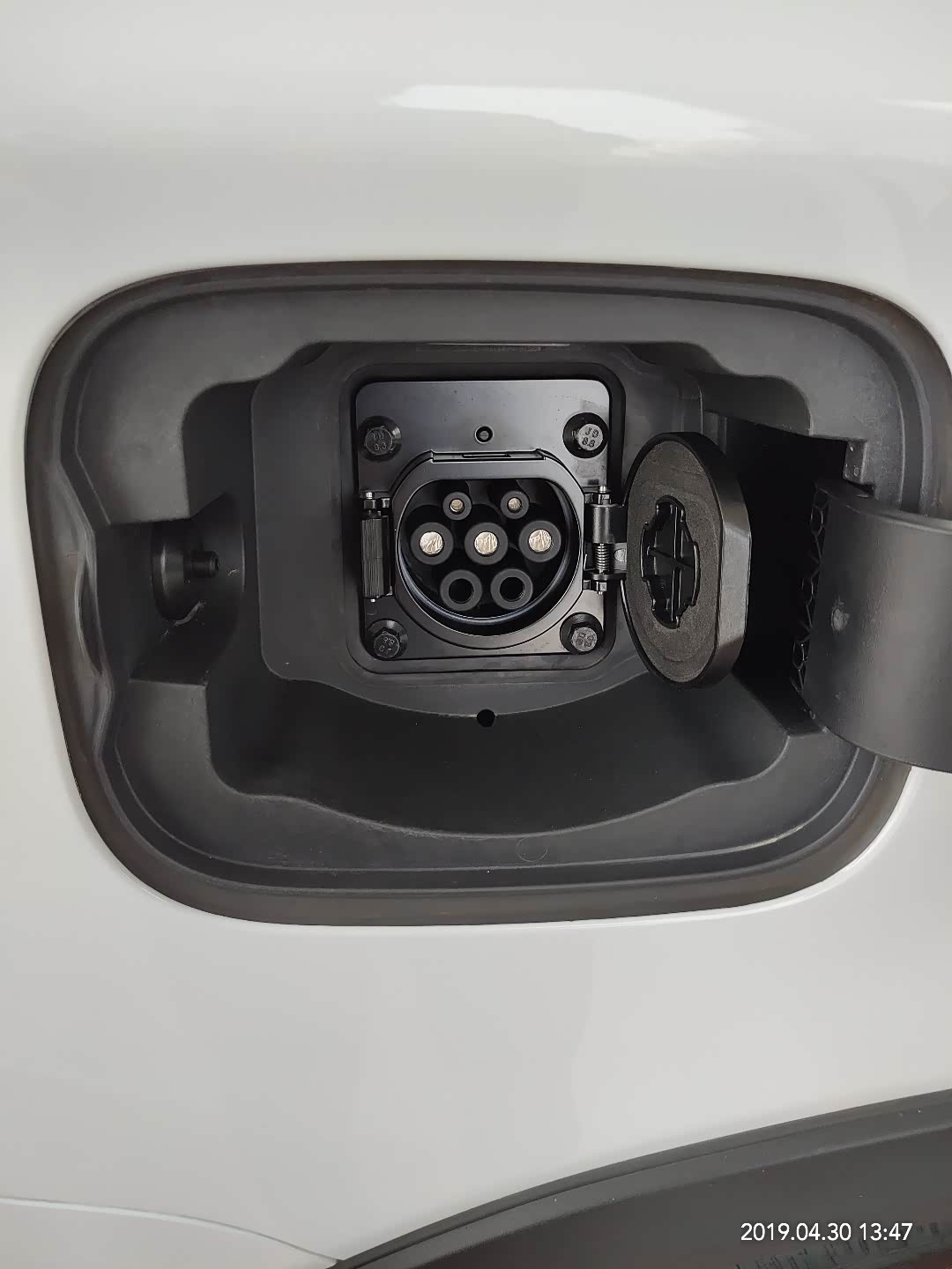 今天看了宋dm新能源车