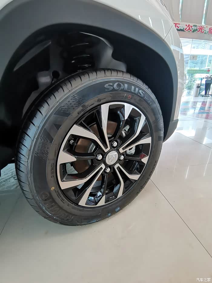 6月28号提的车今天来他们店上牌顺便在体验一下宝骏510