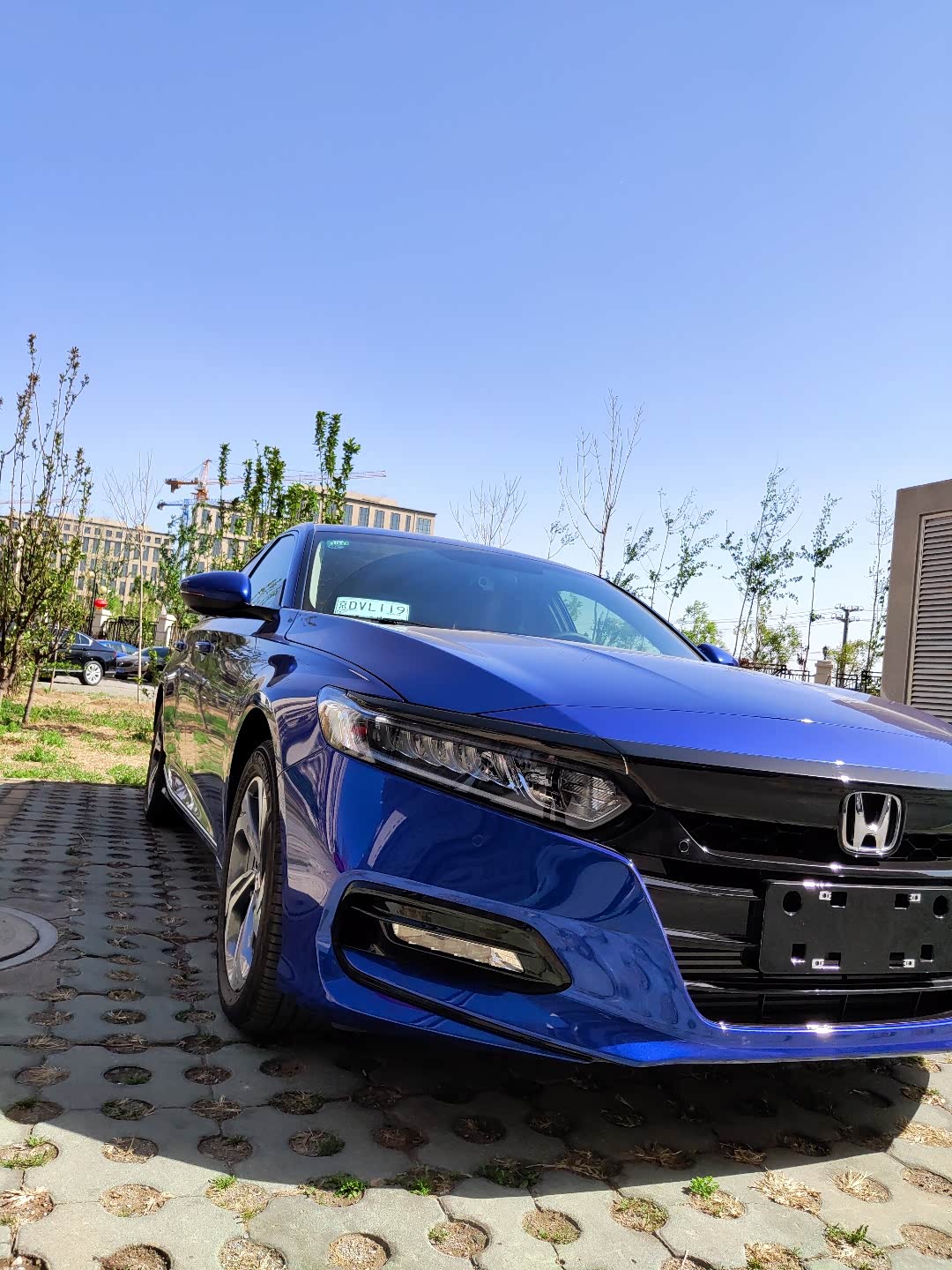 260尊贵极光蓝提车作业