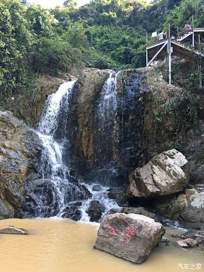 廈漳泉區極其有名生態旅遊景區裡藍山由塊組成天嶽區雲嶺區尋夢谷旅遊