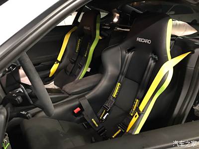 繼承 recaro 同時換可以適配hans系統6點式安全帶