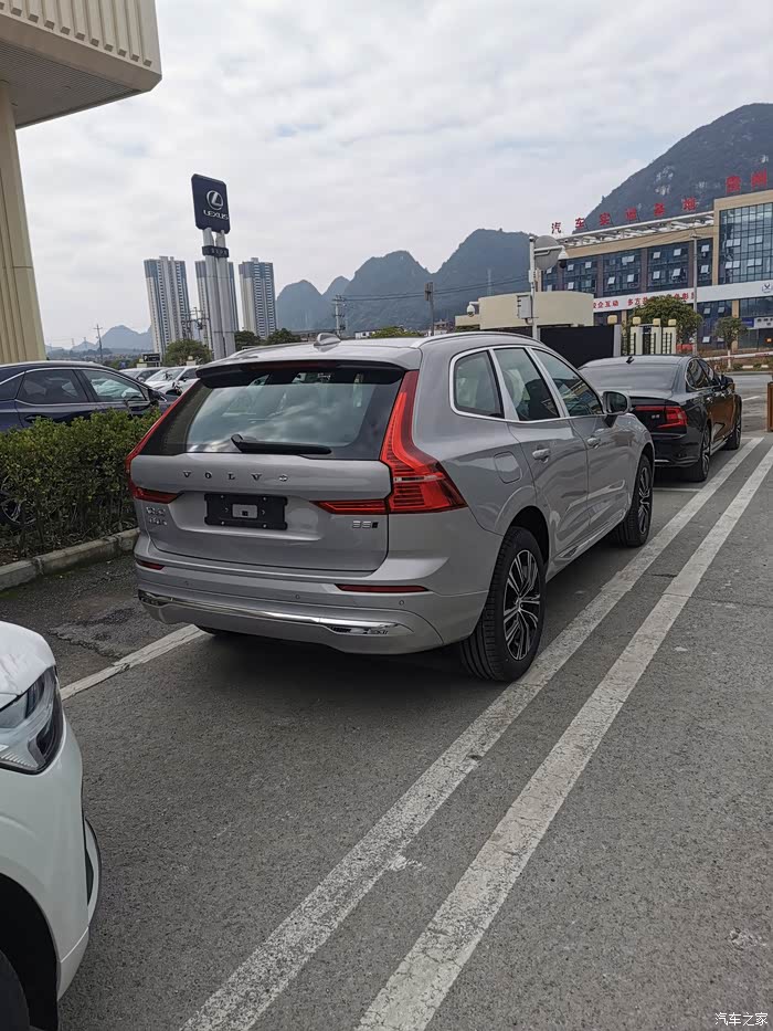 【图】有没有晨光银实车图片_沃尔沃xc60论坛_汽车之家论坛