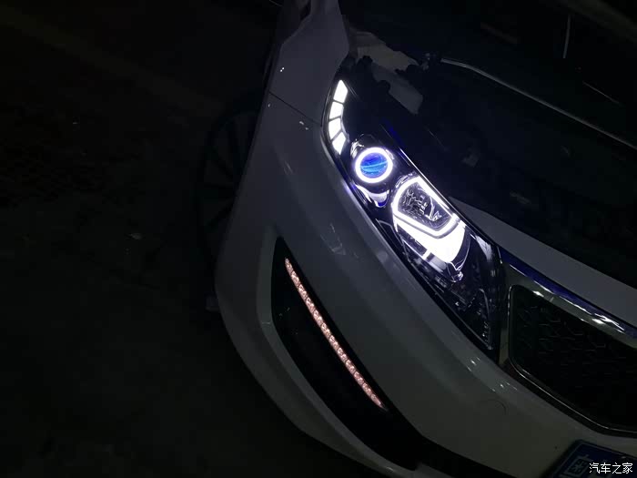 12款起亚k5改装阿帕6s大灯套装