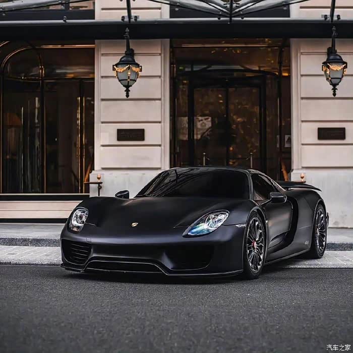 哑光黑保时捷918spyder