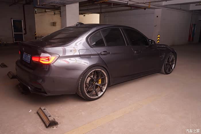 bbsris上身矿石灰f30改装作业