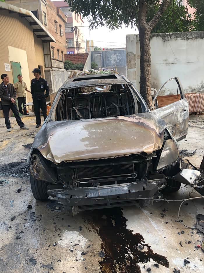 沃尔沃xc60自燃有懂车大神吗