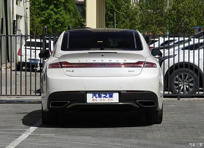 【图】这个尾灯看起来很不错_林肯mkz论坛_汽车之家论坛