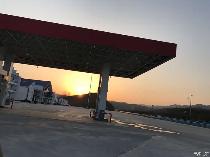 独自千里自驾西安南五台服务区湖北宜昌