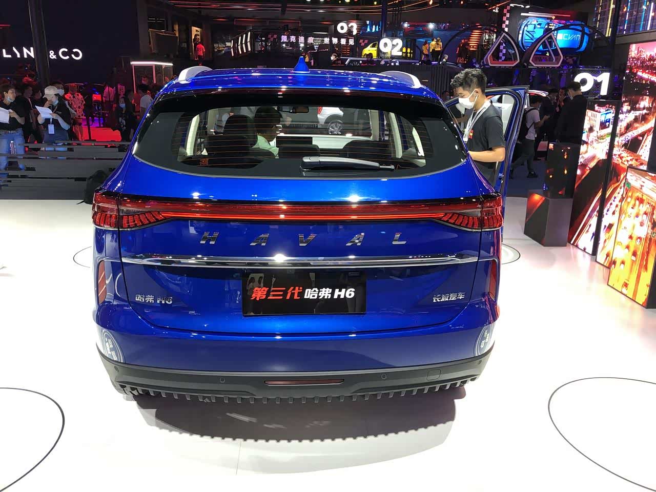 全新哈弗h6车展亮相