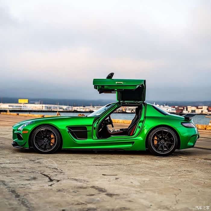 奔驰amg sls炫酷剪刀门,爱了.