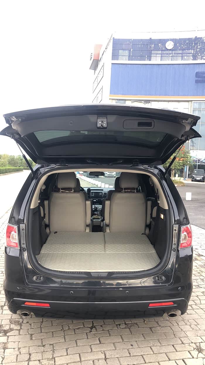 马自达8商务车15款最高配转让