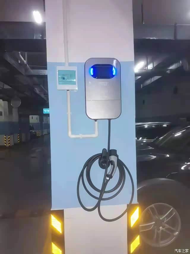 极氪001安装普诺得380v21kw家用充电桩分享