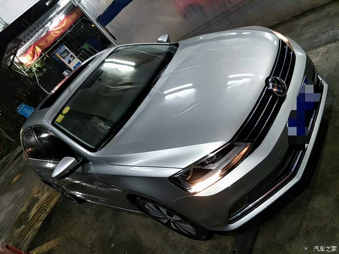 雅士银到底是什么颜色?今天看了,感觉就是普通银色?