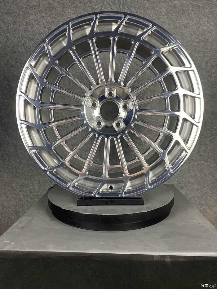 【图】路虎揽胜锻造轮毂_车生活论坛_汽车之家论坛